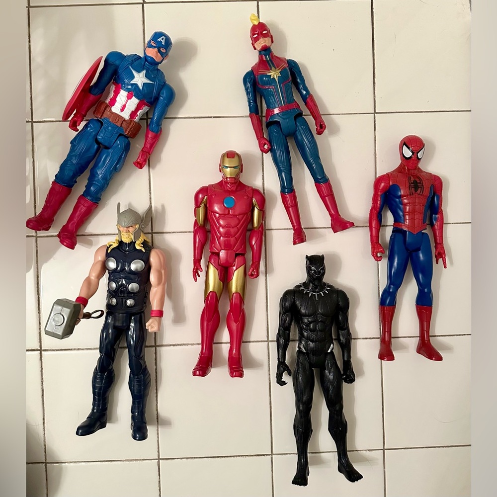 Marvel Avengers Action Figures (Lot of 6)